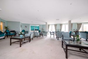 COMMUNAL LOUNGE- click for photo gallery